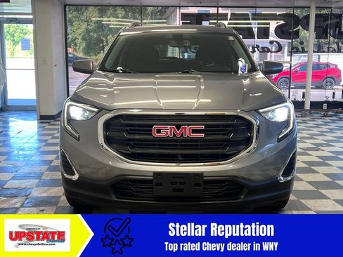 Used 2018 GMC Terrain SLE w/ Driver Convenience Package image 3