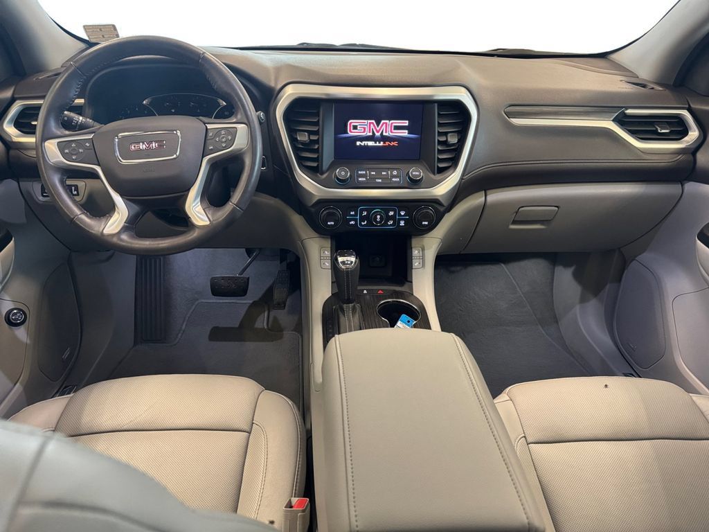Used 2017 GMC Acadia SLT AWD/4WD image 12