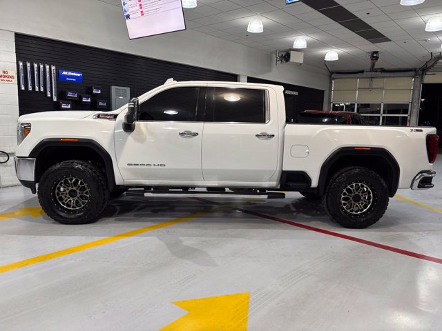 Used 2022 GMC Sierra 2500 SLT w/ SLT Convenience Package AWD/4WD image 3