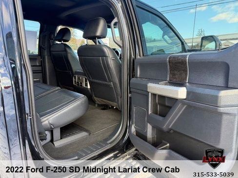 Used 2022 Ford F250 Lariat w/ Tremor Off-Road Package image 31