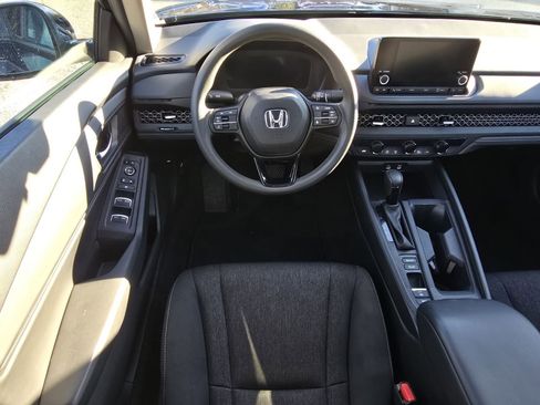 Used 2024 Honda Accord EX image 21