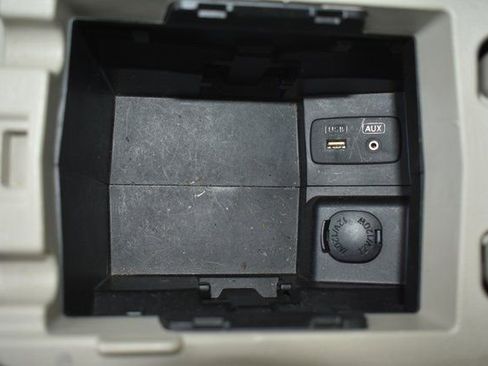 Used 2013 Subaru Crosstrek 2.0i Limited w/ Popular Pkg 2 image 28