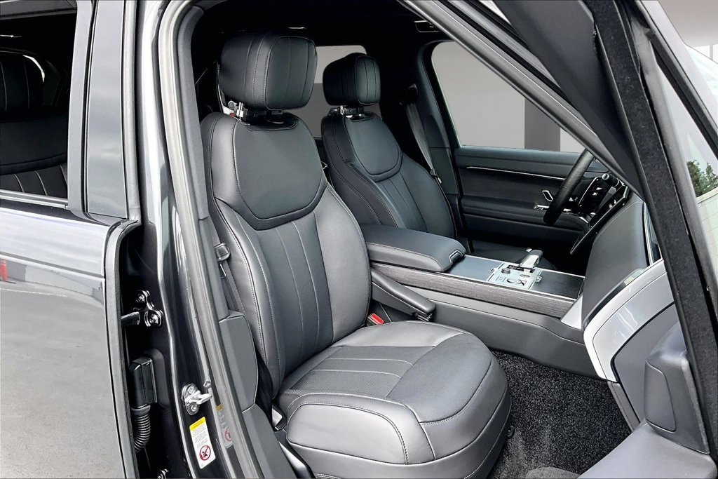 New 2027 Land Rover Range Rover Long Wheelbase SE AWD/4WD image 12
