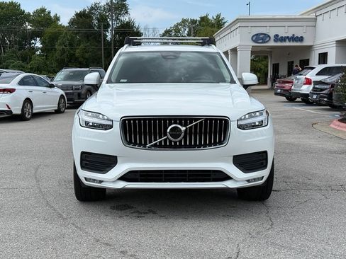 Used 2023 Volvo XC90 B5 Core w/ Protection Package AWD/4WD image 2