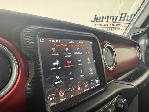 Used 2022 Jeep Wrangler Unlimited Rubicon AWD/4WD image 10