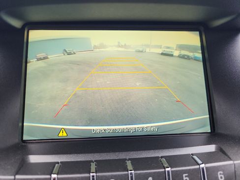 Used 2017 Chevrolet Equinox LT w/ Convenience Package image 17