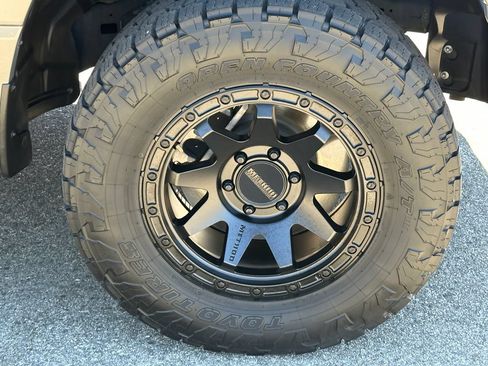 Used 2024 RAM 1500 Big Horn RWD image 15