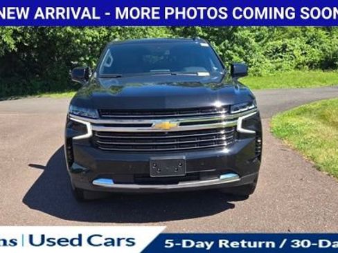 Used 2023 Chevrolet Tahoe LT w/ LT Signature Package AWD/4WD image 2