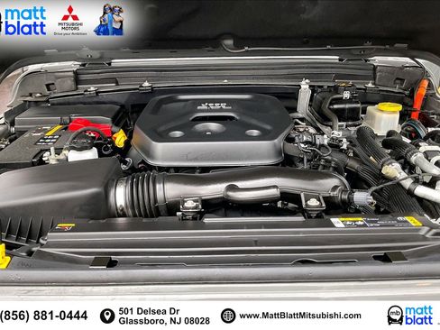 Used 2022 Jeep Wrangler Unlimited Sahara image 11