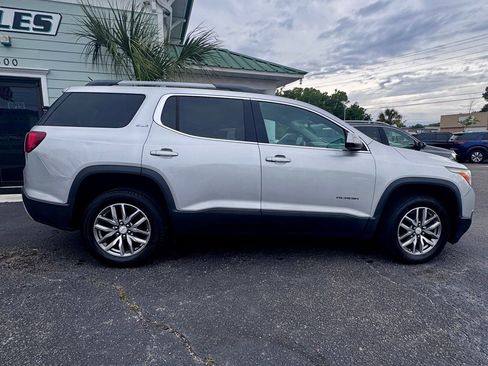 Used 2018 GMC Acadia SLE FWD image 4