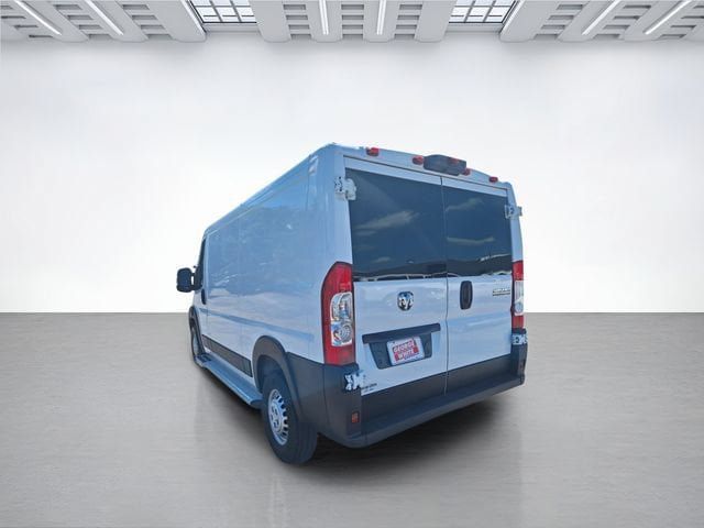 Used 2025 RAM ProMaster 2500 w/ U-Haul Equipment Group FWD image 6