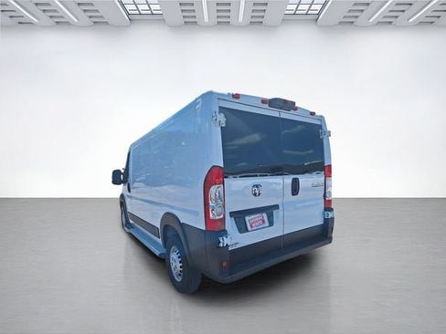 Used 2025 RAM ProMaster 2500 w/ U-Haul Equipment Group FWD image 6