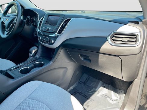 Used 2024 Chevrolet Equinox LS w/ LS Convenience Package image 26