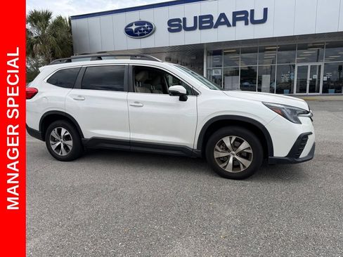Used 2023 Subaru Ascent Premium w/ Convenience Package AWD/4WD image 1