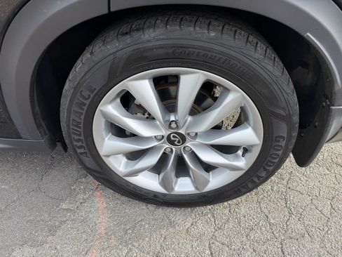 Used 2020 INFINITI QX50 Luxe w/ Cargo Package image 9