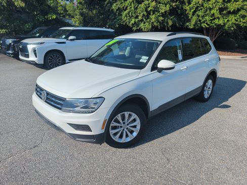 Used 2019 Volkswagen Tiguan S w/ Driver Assistance Package FWD image 1