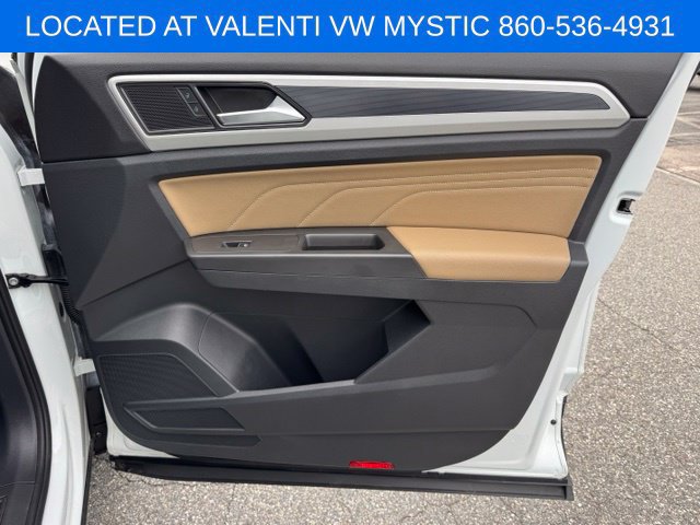 Certified 2023 Volkswagen Atlas Cross Sport SE w/ Panoramic Sunroof Package AWD/4WD image 30
