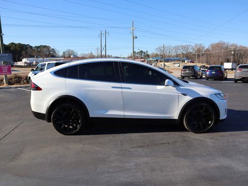 Used 2018 Tesla Model X 100D image 11