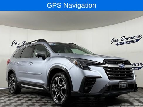 Used 2023 Subaru Ascent Limited w/ Technology Package AWD/4WD image 5