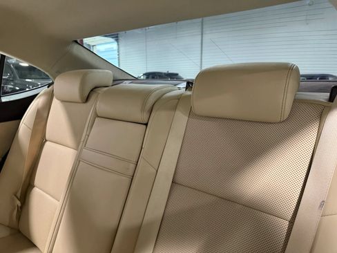 Used 2016 Lexus ES 350 w/ Premium Package w/Wood Trim FWD image 67