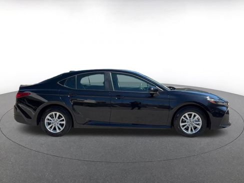 Used 2025 Toyota Camry LE FWD image 16