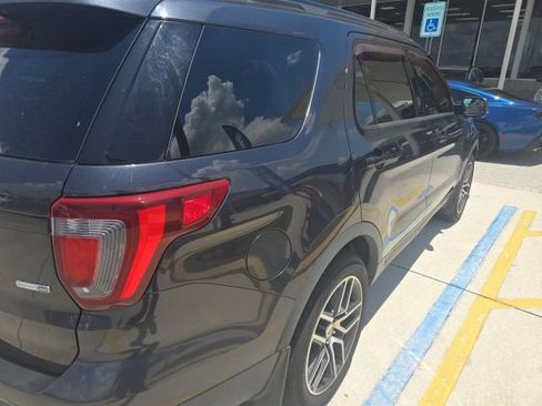 Used 2017 Ford Explorer Sport w/ Equipment Group 401A AWD/4WD image 10