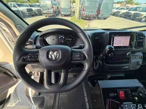 Used 2022 RAM ProMaster 2500 FWD image 18