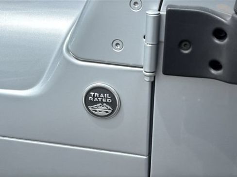 Used 2006 Jeep Wrangler Unlimited AWD/4WD image 38