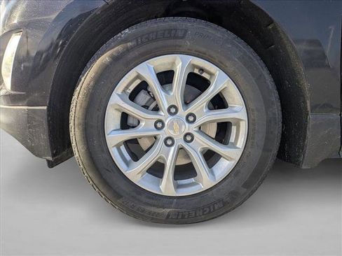 Used 2021 Chevrolet Equinox LS w/ LS Convenience Package image 16