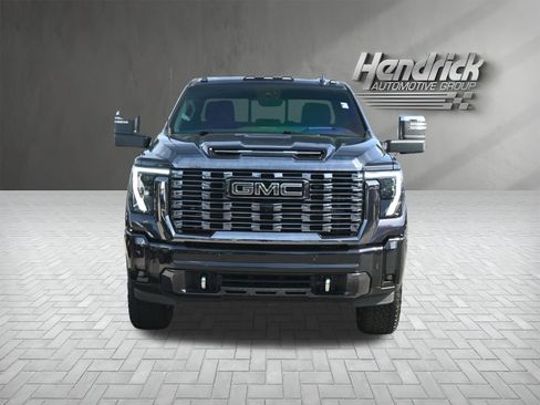 Used 2024 GMC Sierra 2500 Denali Ultimate w/ Max Trailering Package AWD/4WD image 3