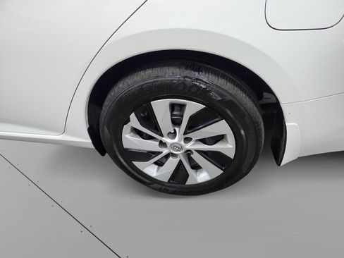 Used 2024 Nissan Altima 2.5 S FWD image 14