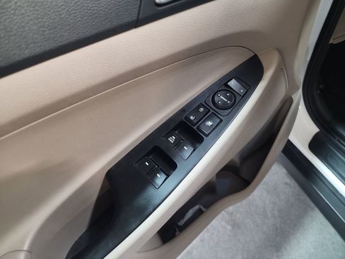 Used 2019 Hyundai Tucson SE w/ Cargo Package image 13