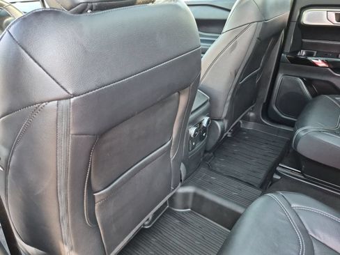 Used 2023 Ford Explorer ST w/ Equipment Group 401A AWD/4WD image 18