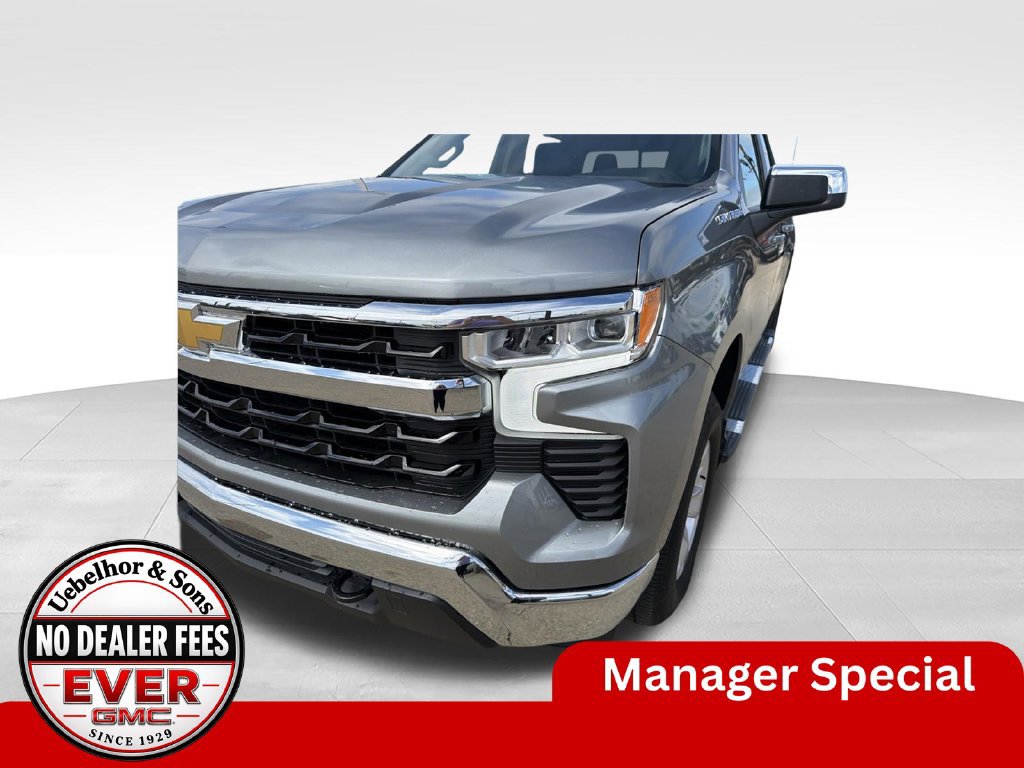 Used 2024 Chevrolet Silverado 1500 LT w/ Leather Package AWD/4WD image 12