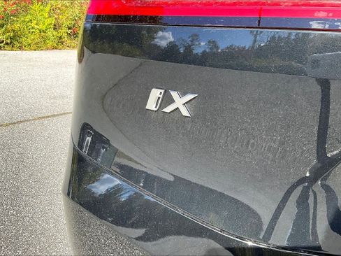 Used 2026 BMW iX xDrive45 image 32