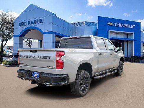 New 2026 Chevrolet Silverado 1500 Custom Trail Boss w/ LPO, Dark Essentials Package image 3