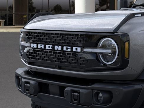 New 2025 Ford Bronco Badlands image 19