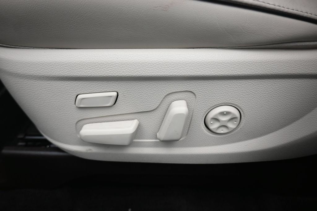 Used 2020 Hyundai Palisade Limited FWD image 13