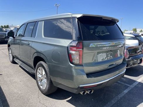 Used 2023 Chevrolet Suburban Premier RWD image 6