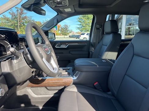 New 2026 GMC Sierra 1500 Elevation w/ Elevation Premium Package image 15