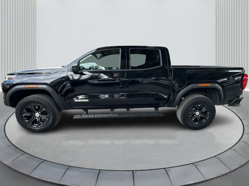 Used 2024 GMC Canyon Elevation image 9