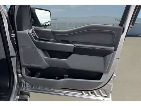 Used 2024 Ford F150 XLT w/ Mobile Office Package image 23