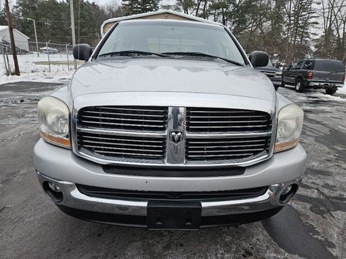 Used 2006 Dodge Ram 1500 Truck SLT image 4