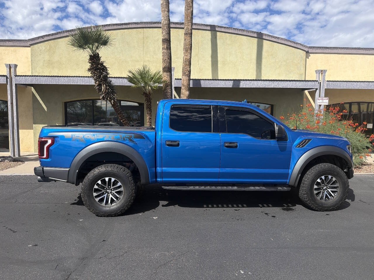 Used 2019 Ford F150 Raptor AWD/4WD image 13