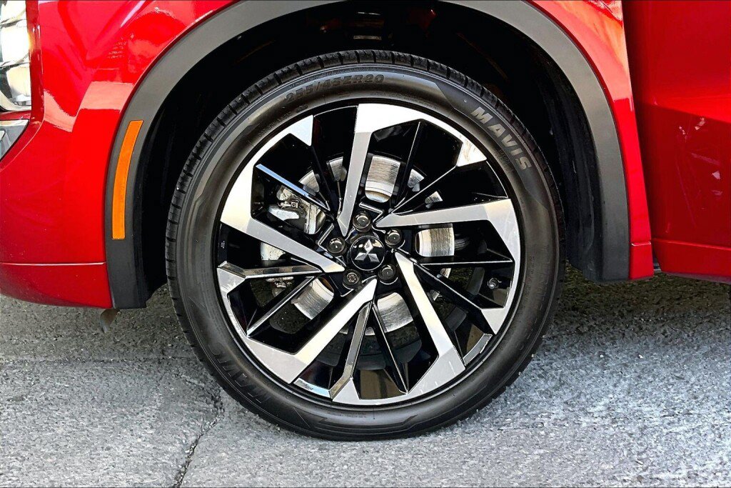 Used 2022 Mitsubishi Outlander SEL AWD/4WD image 16