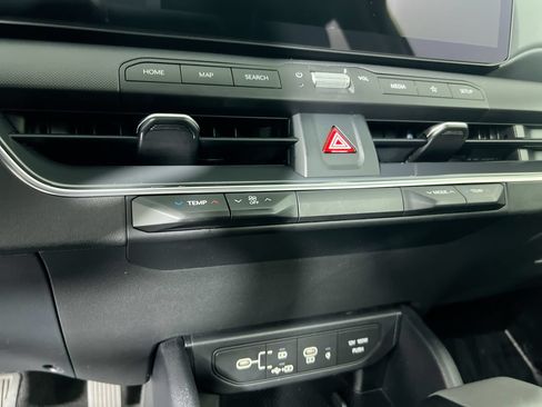 Certified 2025 Kia K4 EX FWD image 24