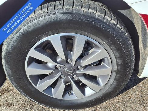 Used 2023 Chrysler Pacifica Limited FWD image 10