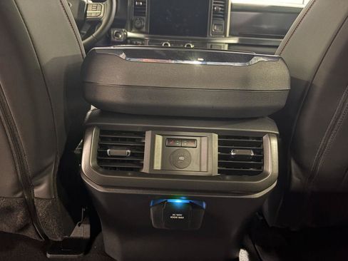 Used 2025 Ford F150 Lariat w/ Equipment Group 502A High AWD/4WD image 43