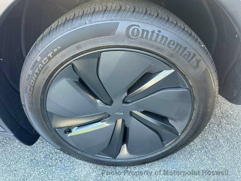 Used 2026 Tesla Model Y Long Range RWD image 27