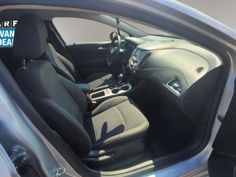 Used 2016 Chevrolet Cruze LS FWD image 16